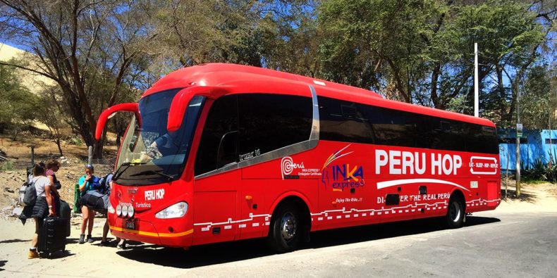 ônibus peru hop com passageiros - viajar para machu picchu de ônibus