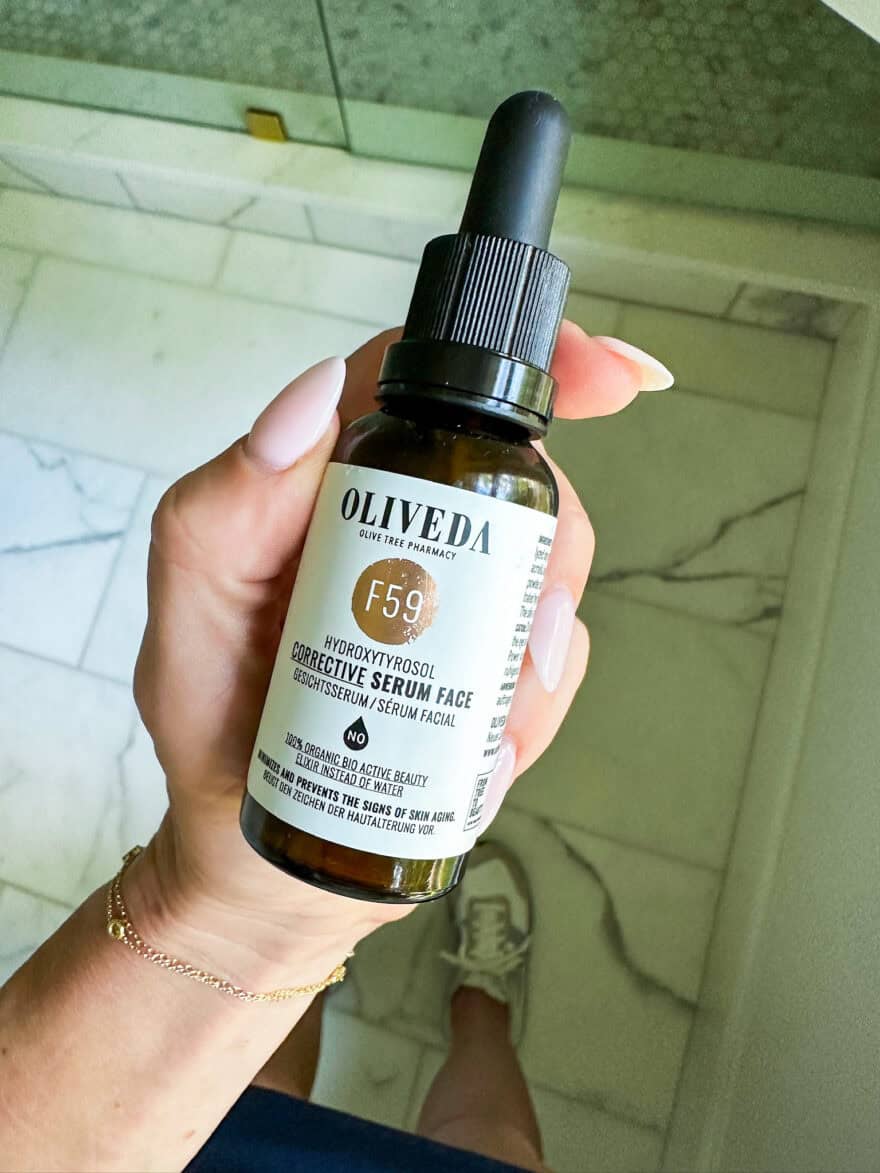 Does Botox in a Bottle really work? My Oliveda F59 Review