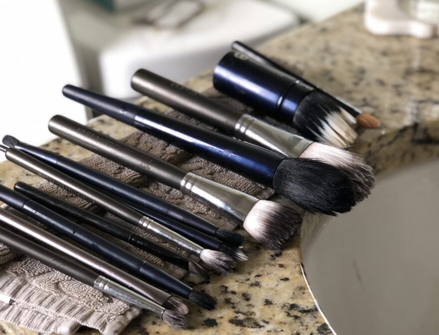 how to clean makeup brushes