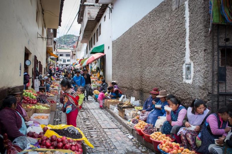 Spanish Schools in Cusco - Street