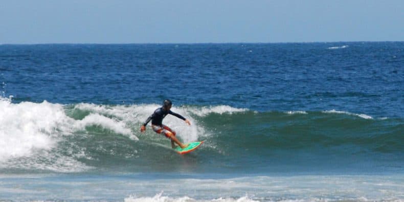surf in máncora
