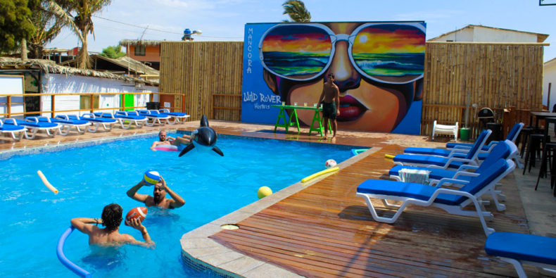 La piscine de l'hôtel Wild Rover à Macora.